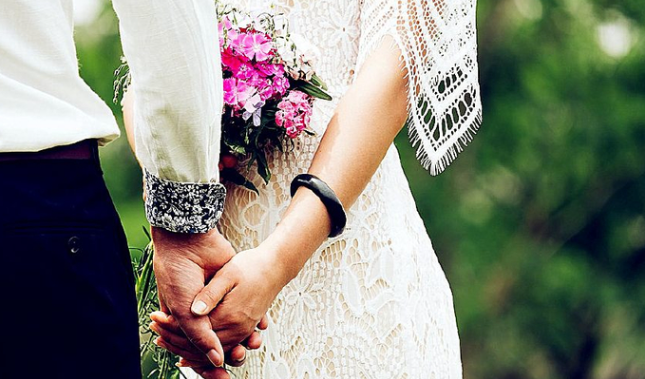 佛山市侦探调查；协议离婚后，夫妻共同财产该怎样处理