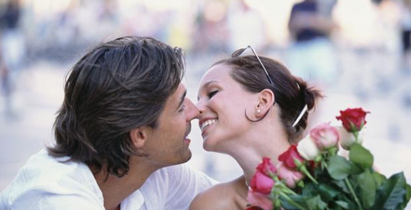 广州市侦探社；夫妻无财产离婚后女方可以要求赔偿吗