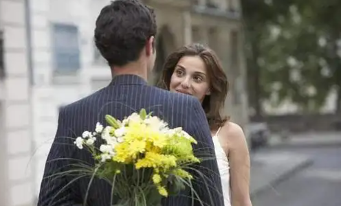 无锡小三调查；小三发的短信可不可以当作出轨证据