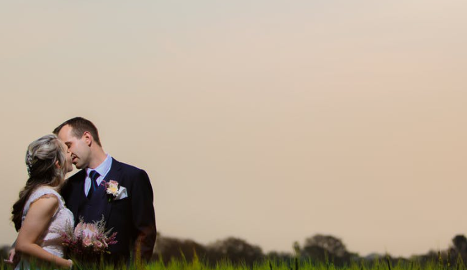 无锡市私家侦探；男方出轨要求离婚要怎么去解决